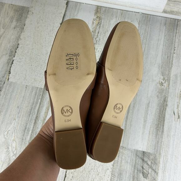 Michael Kors Tiffanie Women’s 6.5 Brown Leather gold Logo slip-on Loafer Flats - Picture 9 of 10